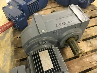 Used SEW-Usocome Electric Motor Gear Reducer, Parallel Drive Speed Reducers Michigan US | Maverick Industrial Sales #1401369