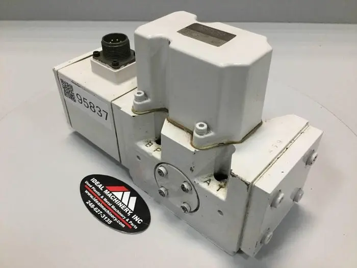 Used MOOG J661-172A Valves/Fittings Michigan US | Ideal Machinery #596106