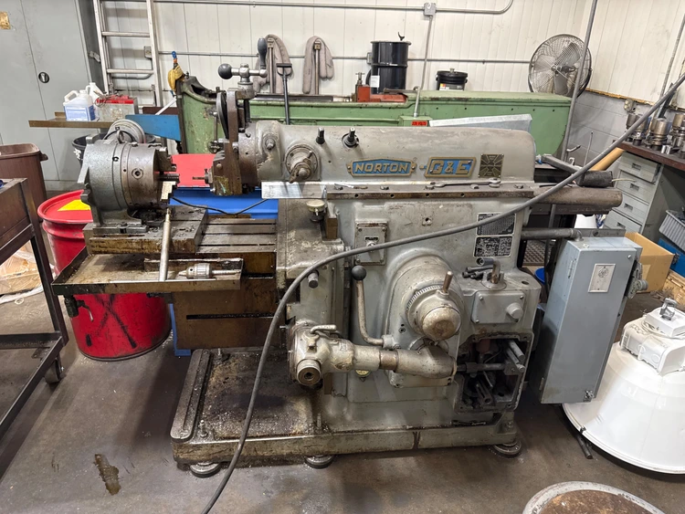 Used GOULD & EBERHARDT _UNKNOWN_ Universal Cylindrical Grinders Illinois US | Aucto #1355334
