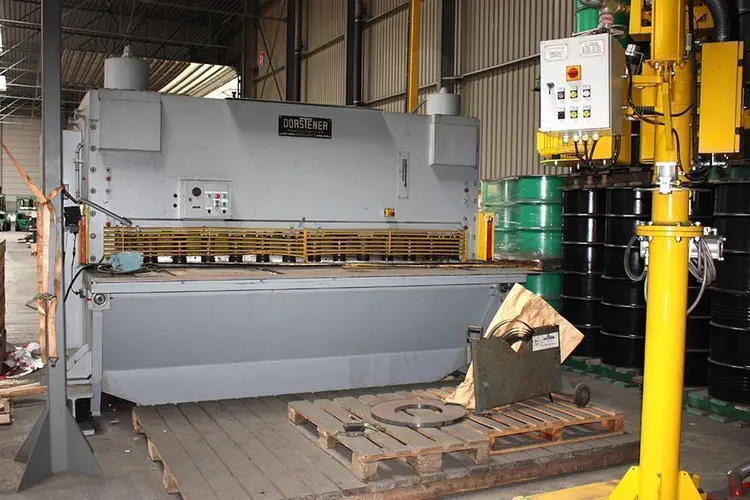 Used DORSTENER 3100 X 25 MM Sheet Metal Shears | Apt International N.V #365134