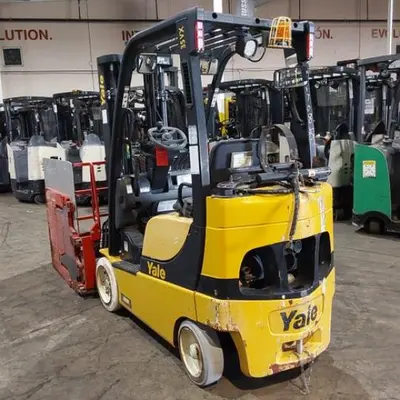 USED 2017 YALE GLC035