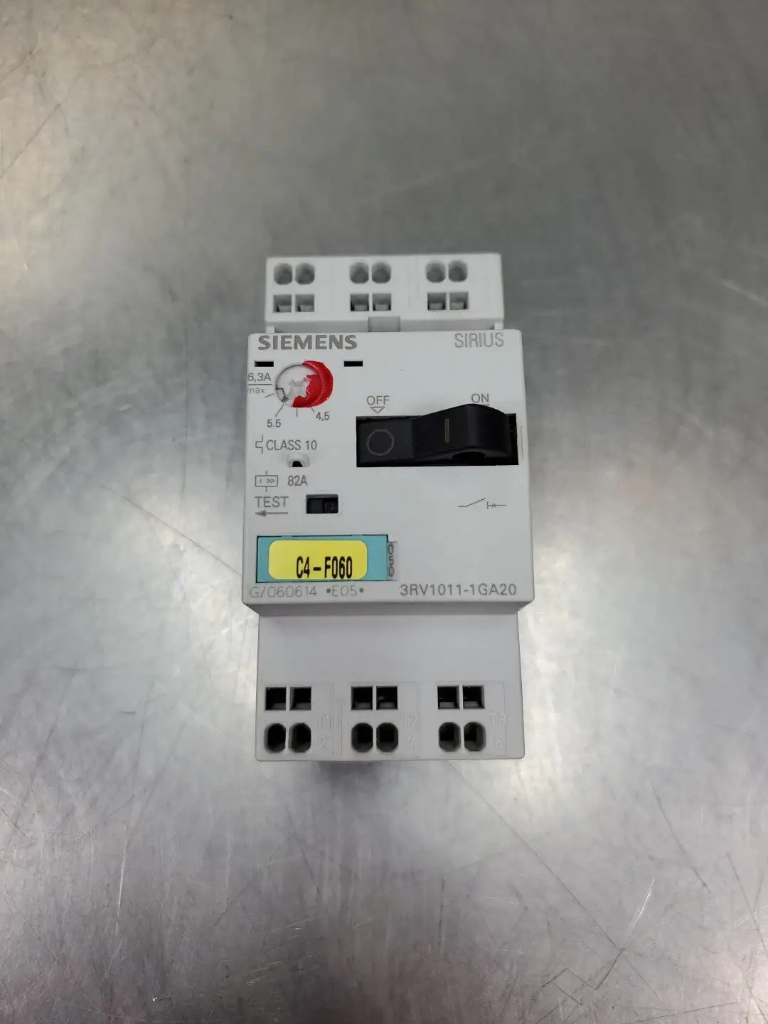 USED Siemens 3RV1011-1GA20 SIRIUS Circuit Breaker