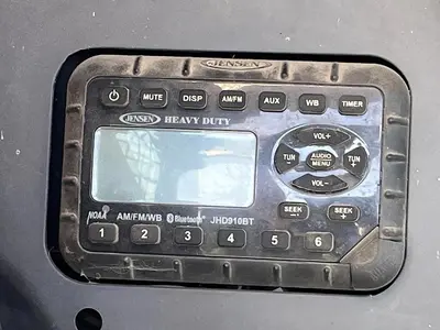 USED 2022 KUBOTA SVL95-2S