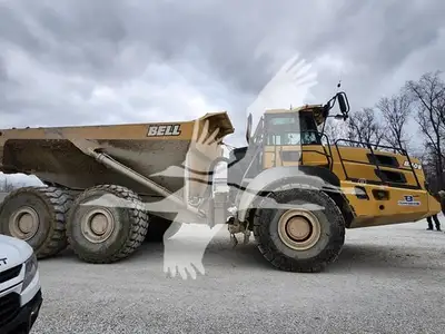 USED 2018 BELL B40E