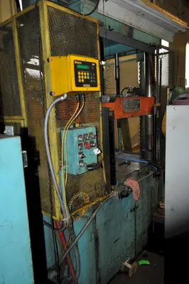 150 TON HARTUP MODEL TRIMMER