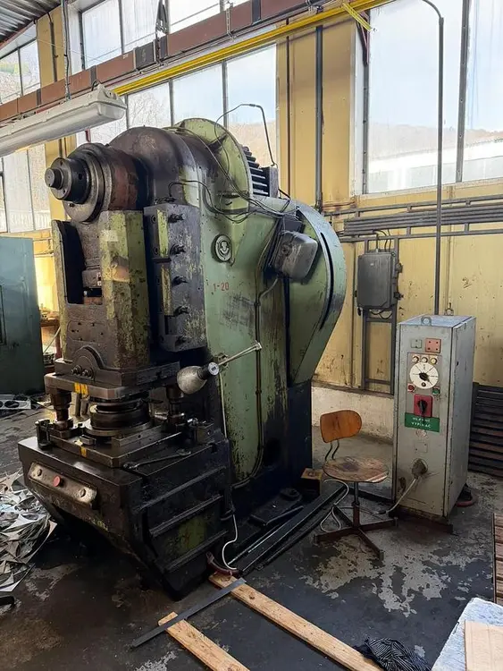 Used 1990 SMERAL LENA 25 C C-Frame Presses CZ | Amaron s.r.o. #1518589