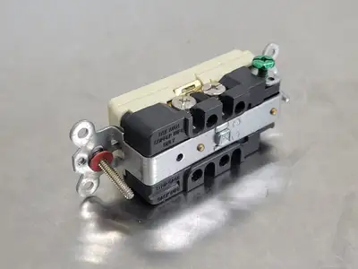 NEW HUBBELL HBL2162I
