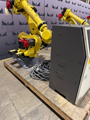 USED FANUC R-2000iC/210F + R-30iB
