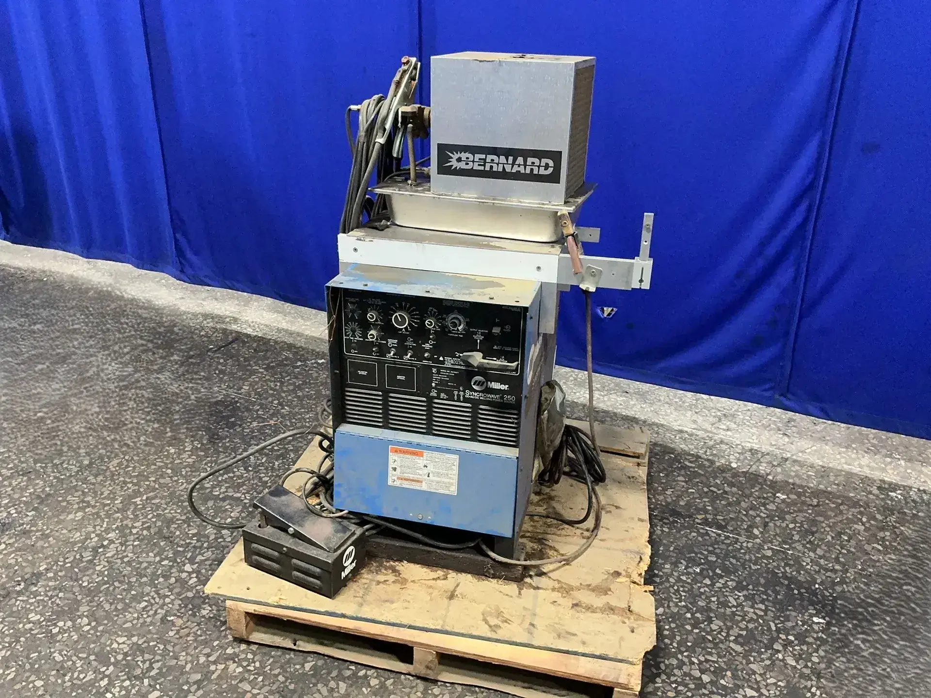 Used MILLER SYNCROWAVE 250 Tig Welders Ohio US | HGR 24 #1404887
