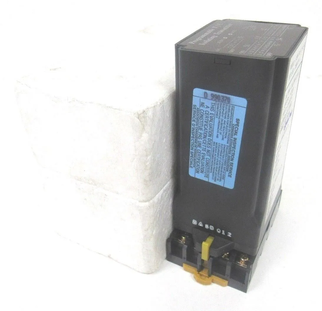 NEW ELECTRO METERS PST-T4C-11-E-A PROGRAMMABLE ISOLATING TRANSMITTER PSTT4C11EA
