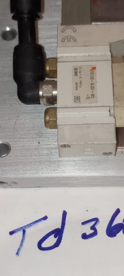 USED SMC AR20-F01  SY31205L0U-M5 +Solenoid Valve System