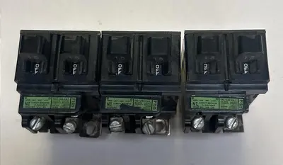 Used BULLDOG ELECTRIC P1515 Circuit Breakers | Surplus Asset Holdings #1189436