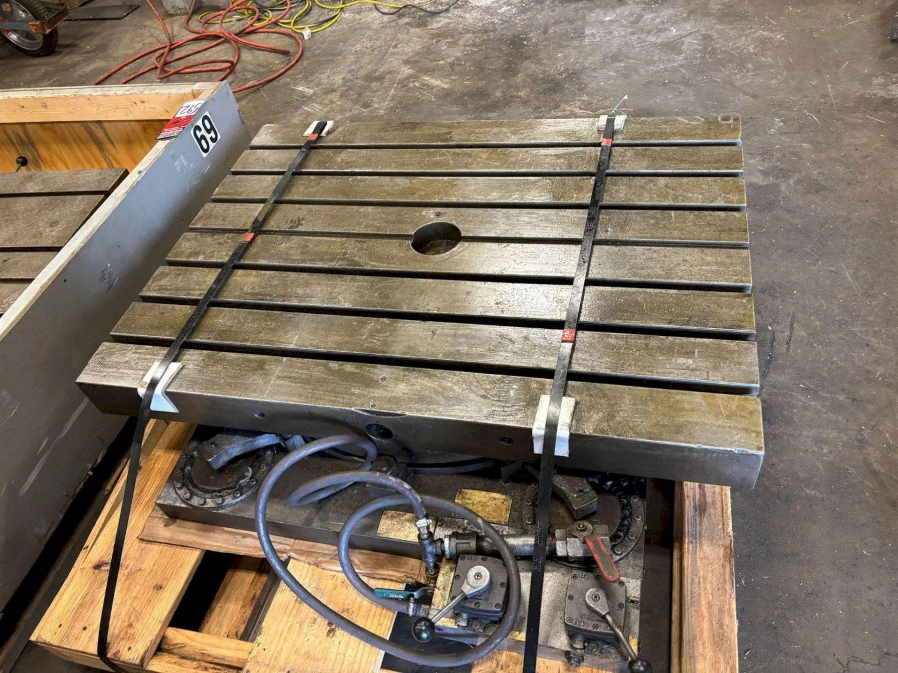 36" X 48" GIDDINGS & LEWIS AIR LIFT ROTARY TABLE: STOCK #23586