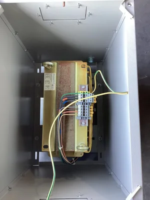 Drie Stand Alone 3 Phase Transformer; Type 8001 3000 84 -NOS