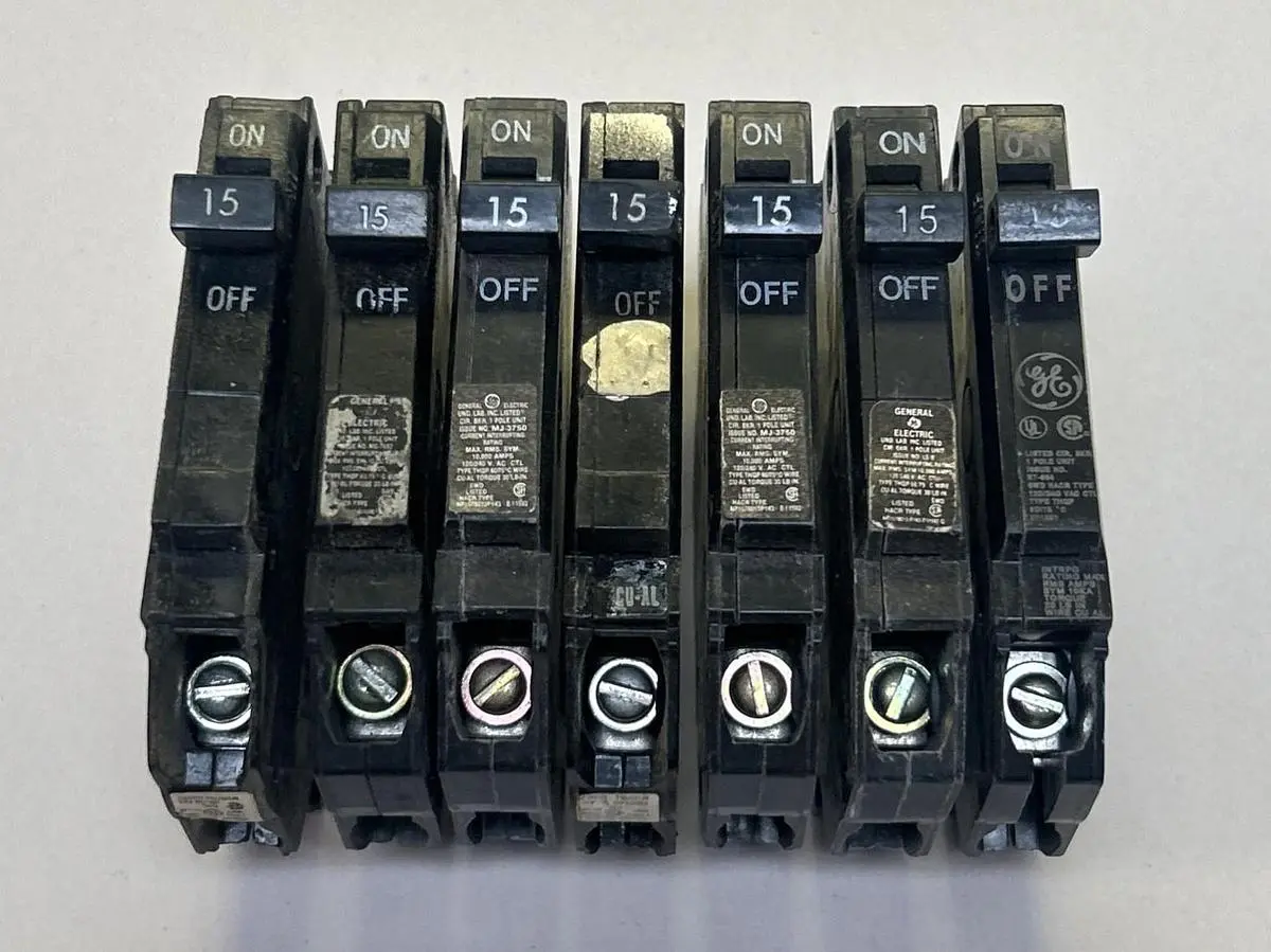 Used GENERAL ELECTRIC THQP115 Miscellaneous Equipment (Electrical & Power) | Surplus Asset Holdings #1199796
