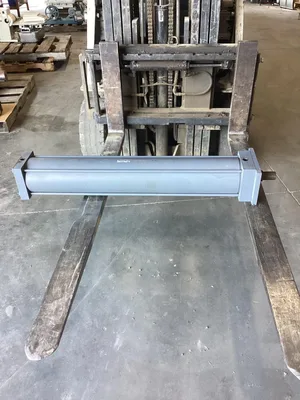Miller Pneumatic Cylinder AV-61B2N 06.00-36.000-0200 Air-NOS