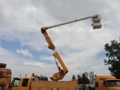 Used 2008 INTERNATIONAL DURASTAR Bucket (boom) trucks Manitoba CA | Conquest Truck & Auto Sales #1421334