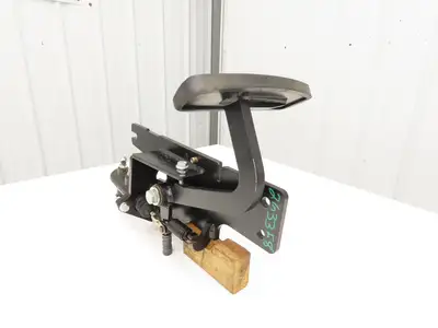 Hyster E80XN Forklift Brake Pedal & Master Cylinder & Bracket Assembly