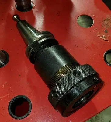 USED KENNAMETAL CV40TG150488