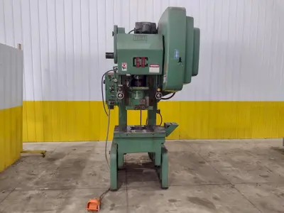60 TON BLISS MODEL #C-60 OBI FLYWHEEL STAMPING PUNCH PRESS 4" STROKE: STOCK #23467