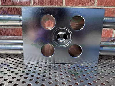 USED GEA NIRO SOAVI 9513-4442-222 HIGH PRESSURE HOMOGENIZER PUMP HEAD