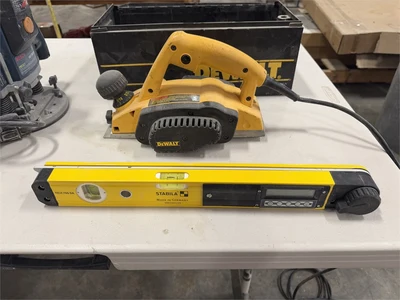 Used DEWALT DW680 Power & Hand Tools (Misc) Oregon US | MachineryMax #1342568