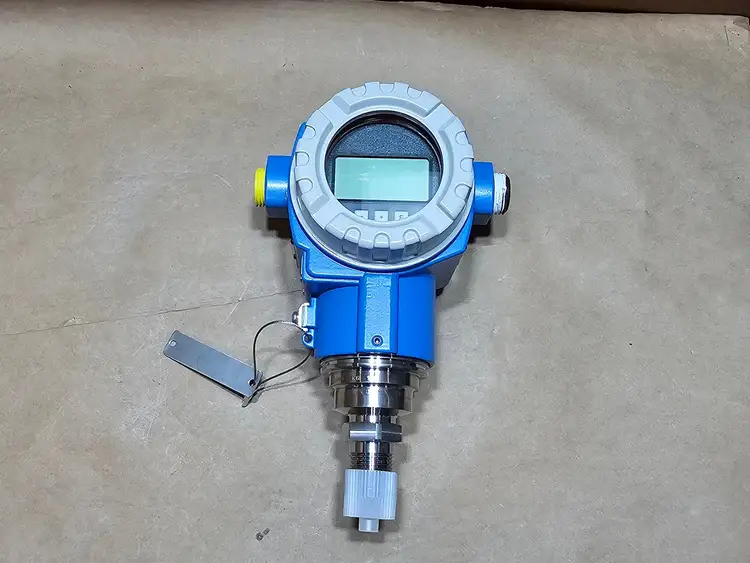New | in-Stock ENDRESS+HAUSER PMP71-1XR12/0 Miscellaneous Equipment (Electrical & Power) British Columbia CA | Lenmark #1439891