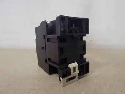 USED TELEMECANIQUE LC1 D09 10