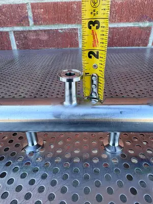 Stainless Steel Manifold 1.5" Sanitary Fitting w/ 8 Ports 1/2" Sanitary Fitting