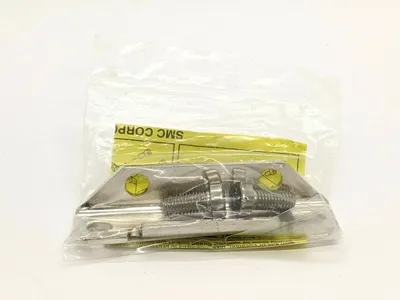 NEW SMC FOOT MOUNT KIT CQ2 COMPACT CYLINDER