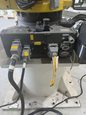 Used 2019 FANUC R-2000IC/210F Robots Michigan US | RAB Industries, Inc. #1324616