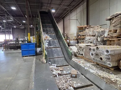 Bollegraaf Dual Direction Input Conveyors | Levy Recovery Group (4)