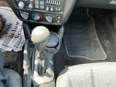 USED 1996 PONTIAC SUNFIRE