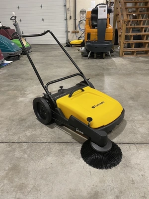Tornado SWM 31/9 Manual Push Sweeper NEW
