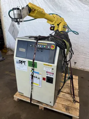 USED 2004 FANUC F–63822