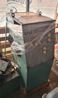 TOS Hostivař Universal Cylindrical Grinder, in good used condition, visible under power