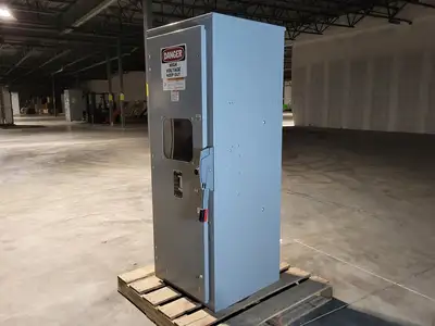 USED SQUARE D HVMB305200