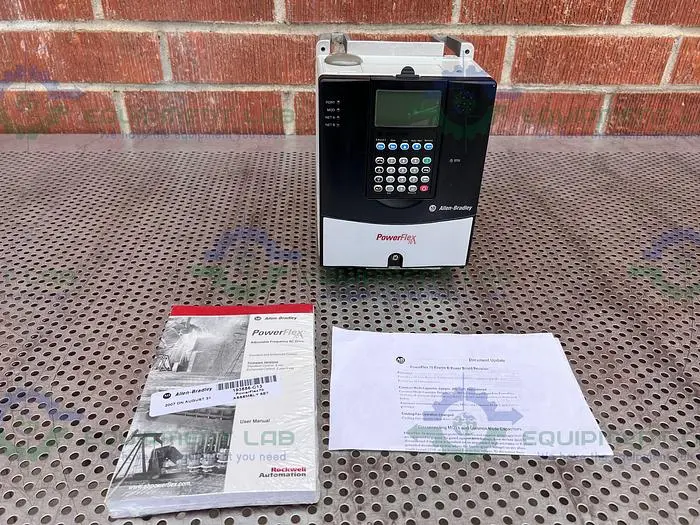 Used ALLEN BRADLEY POWER FLEX 70 AC DRIVE CONTROLLER 2HP Electronics & Components | Equipment Lab #486335