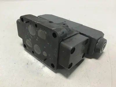 USED VICKERS DG4V-3-6C-M-U-HL7-60-B13