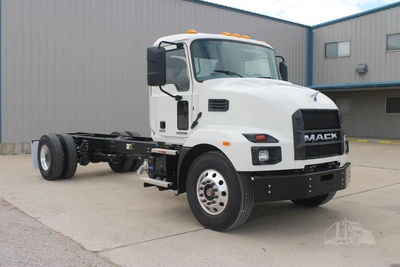 New | in-Stock 2025 MACK MD6 Cab Chassis trucks Texas US | Roll Off Truck World #1491874