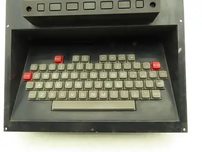 Fanuc A05B-2022-C101 MDI/CRT Operator Interface Keyboard Control Panel 9" Screen