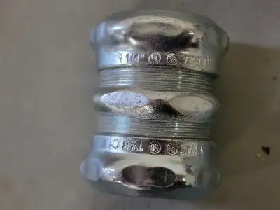 1 1/4" EMT Compression Coupling