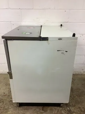 152-0371 Beverage Air SM34N Self Contained Milk Cooler