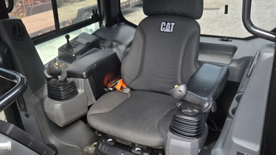 USED 2023 Caterpillar D3