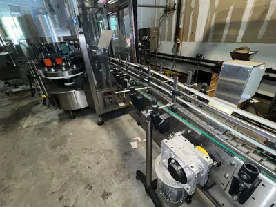 USED KOSME Glass Carbonated Bottling Line