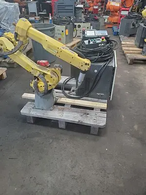 USED 2012 FANUC ARCMATE 100IC/6L