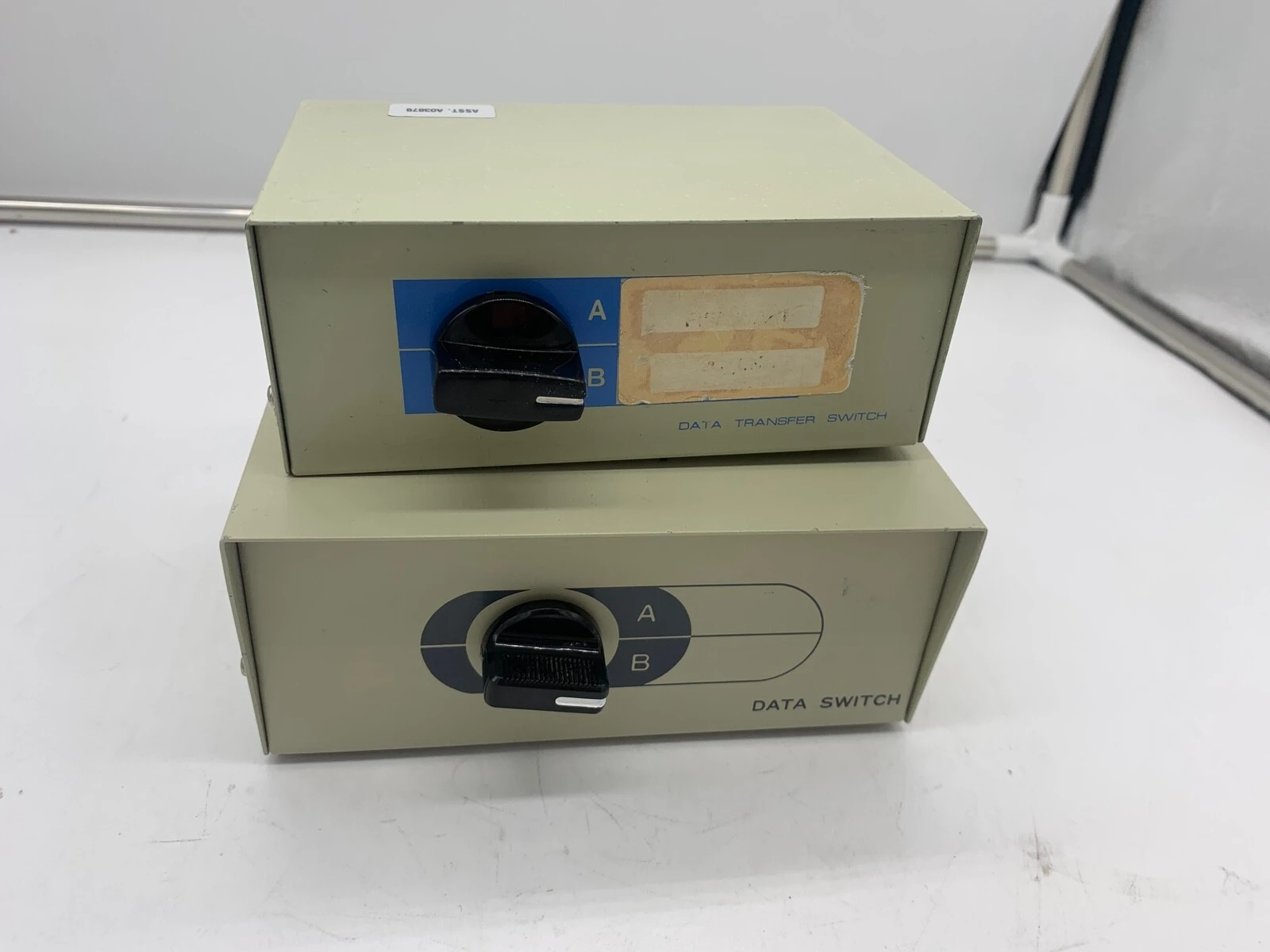 (1) 3 Port Data Transfer Switch and  (1) 9 port Data Transfer Switch