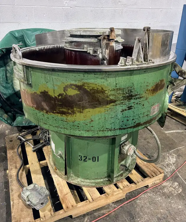Used SWECO _UNKNOWN_ Vibratory Media Ohio US | McKean Machinery Sales #445960