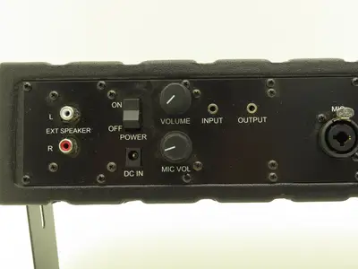 Amplivox SW1234L Amplified Line Array Wireless Microphone & Speaker Rack Mount