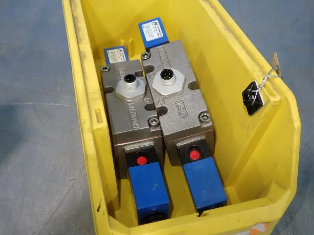 Used AUTOMATIC VALVE B7057011DB7 Valves/Fittings | HGR 24 #732405